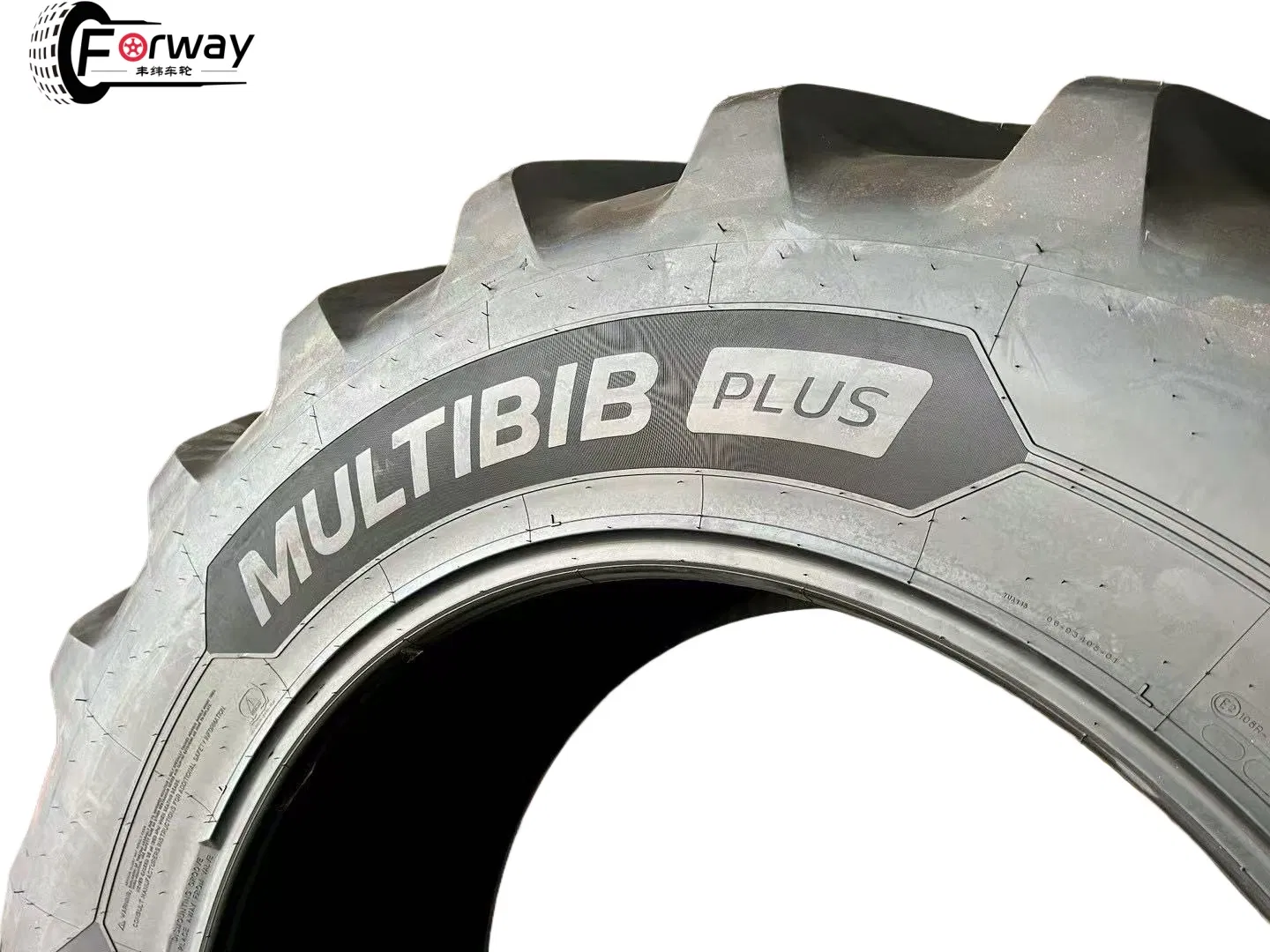 650/65 R42 Agriculture Tyre/Wheel for Harvester/Tractor and AG Machinery