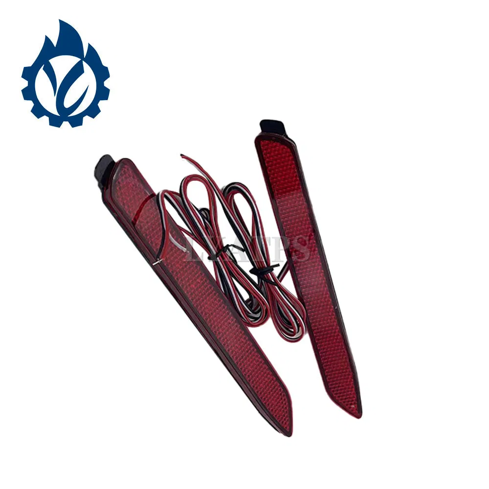 Боковой фонарь заднего бампера Toyota Corolla Axio 52159-12c00-A0