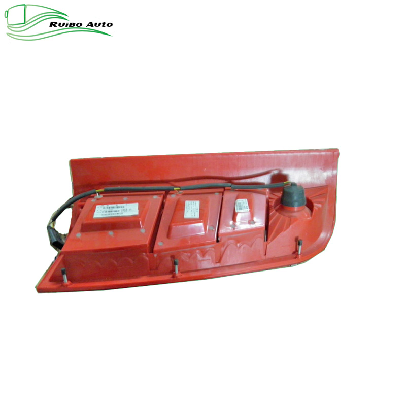 High Quality Bus Spare Parts Wgh486 Combination Rear Light 3715-00169/3715-00170 for Yutong Higer Jinlv Bus