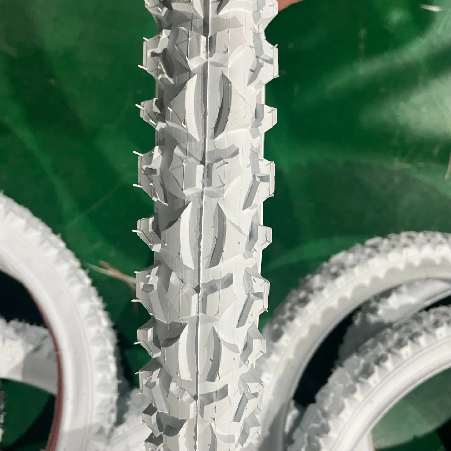 Шины велосипедные All Terrain 20x2.10, карбон