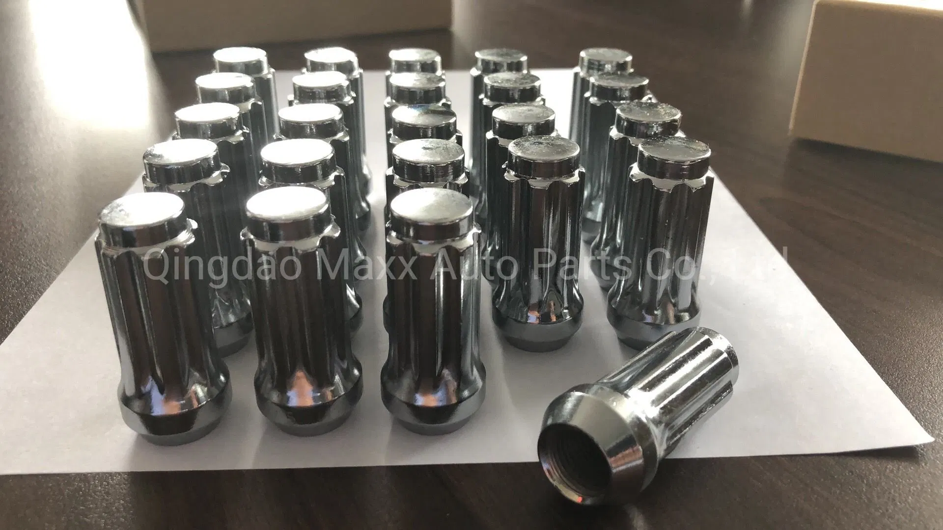 China Factory Autoparts Wheel Lug Nut Wheel Nuts