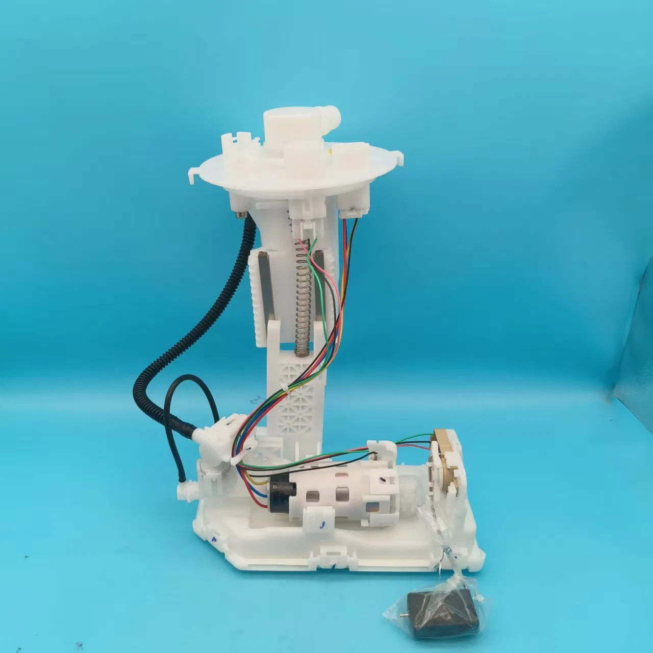 Топливный насос 77020-0A160 для Toyota Corolla Cross 2022