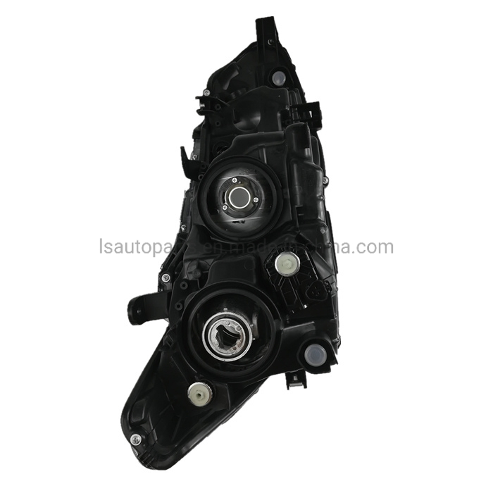 Фара головного света Toyota Corolla Fielder/Axio 2016-2019