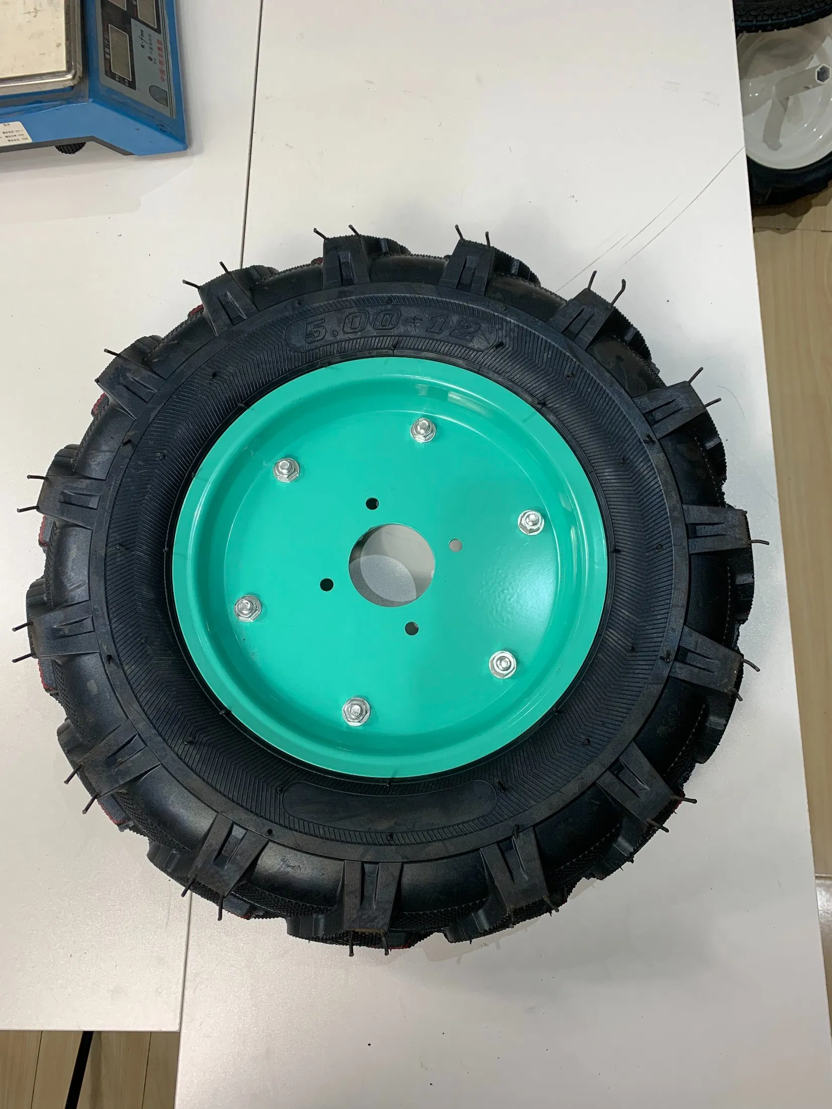 Пневматическая шина 5.00-12 для мини-трактора со стальным диском