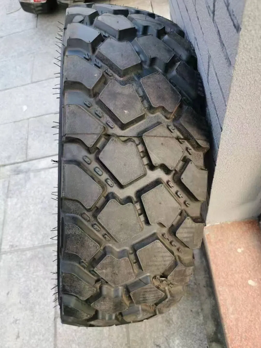 12.00-20 320-508 320r508 Tr-93/ M-93 Kamera Camera Flipper off Road Truck Tyres Mpt Speedmile Tyre+Tube+Flap All-Terrain Special Vehicle Tire on/off Road Bias
