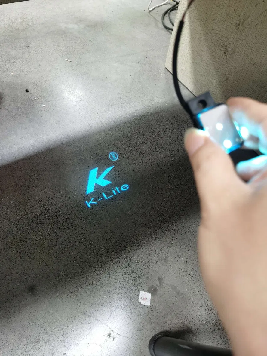 Светодиодная проекционная лампа с логотипом для велосипеда, скутера, авто