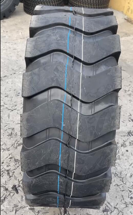 17.5r-25 Radial OTR off-The-Road Engieering Tire for Loaders & Backhoe