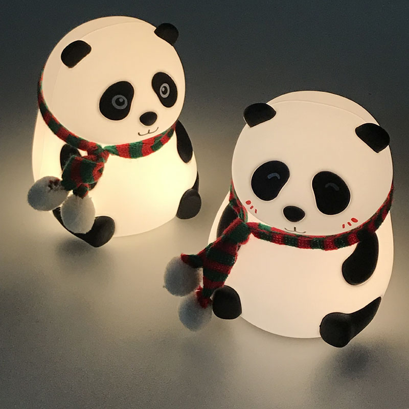 Силиконовая атмосферная лампа Panda для салона авто