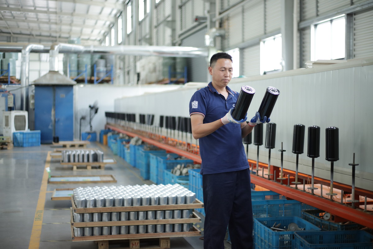 Wholesale Auto Spare Parts Car Fuel Filter (308-1502 SN40668 308-1502 SN55440 319-0844)