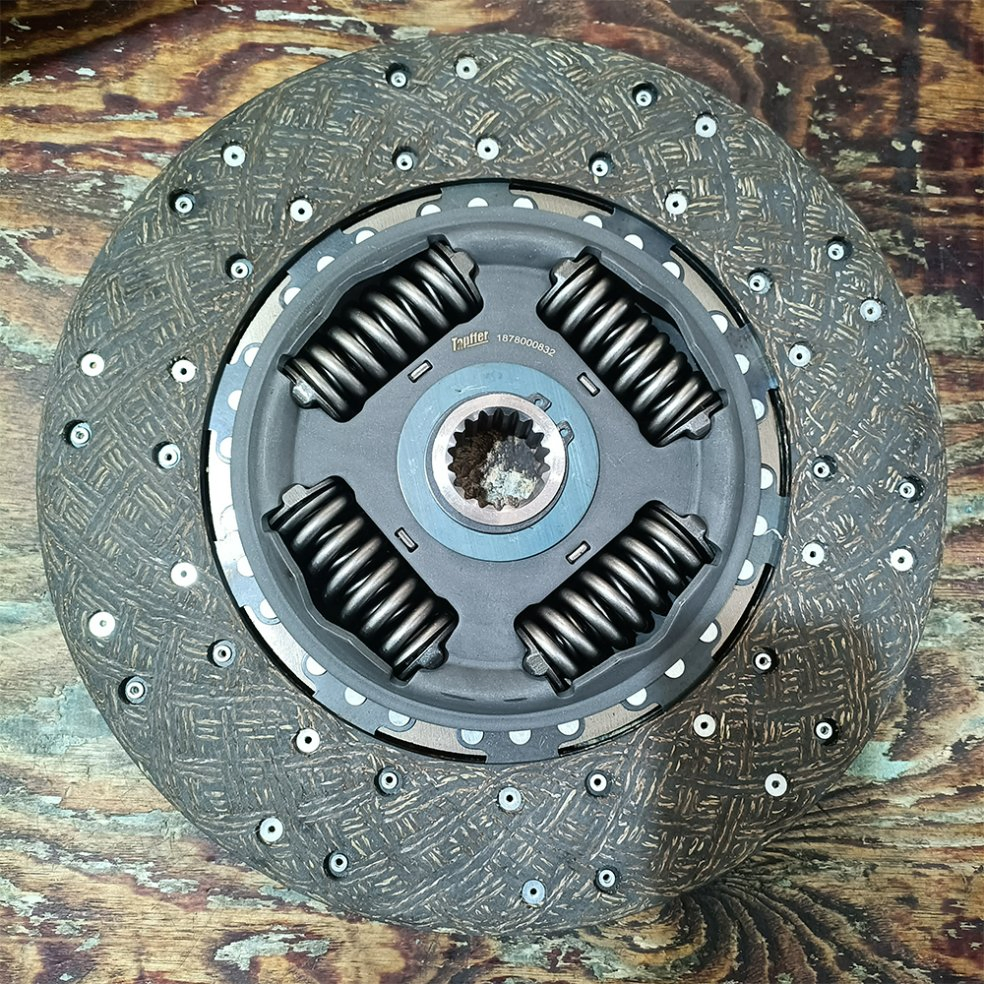 1878000832 0182509203 A0182509203 Clutch Disc for Mercedes Benz Truck Atego Clutch Plate
