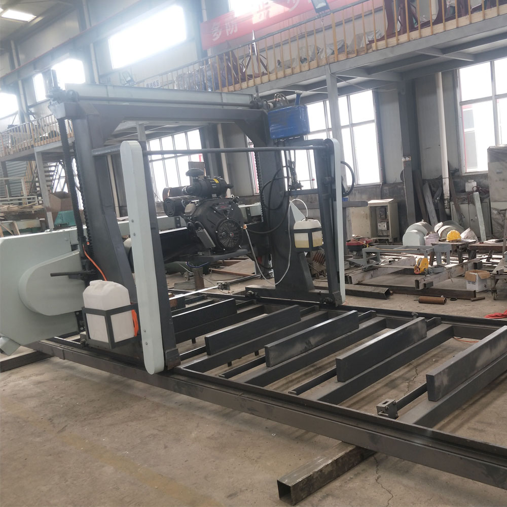 Heavy-Duty Hydraulic Automatic Horizontal Bandsaw Sawmill Machine 63" with 31HP B&S Motor