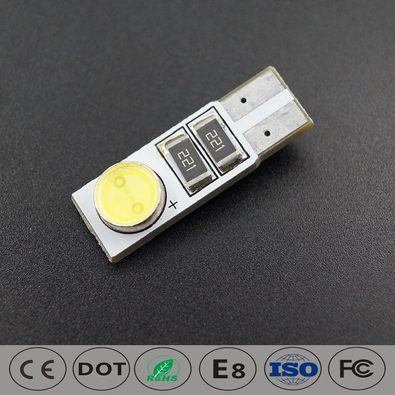 Светодиодная лампа T10 для салона авто