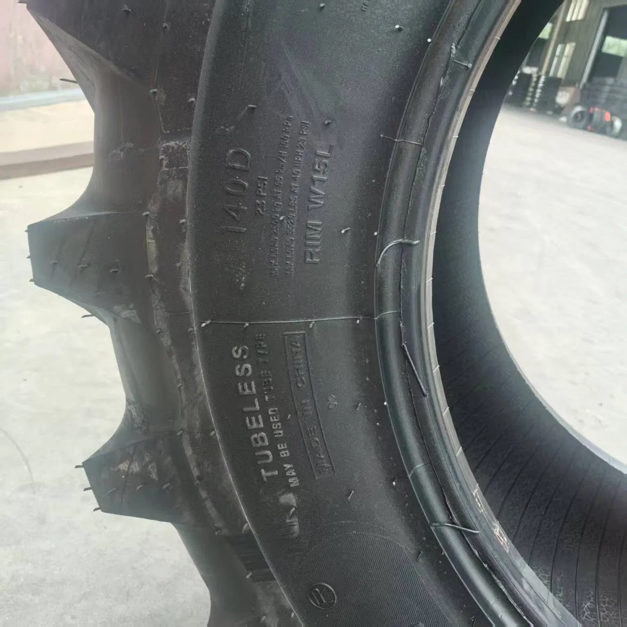 Шина сельскохозяйственная радиальная 480/70R28 R-1W