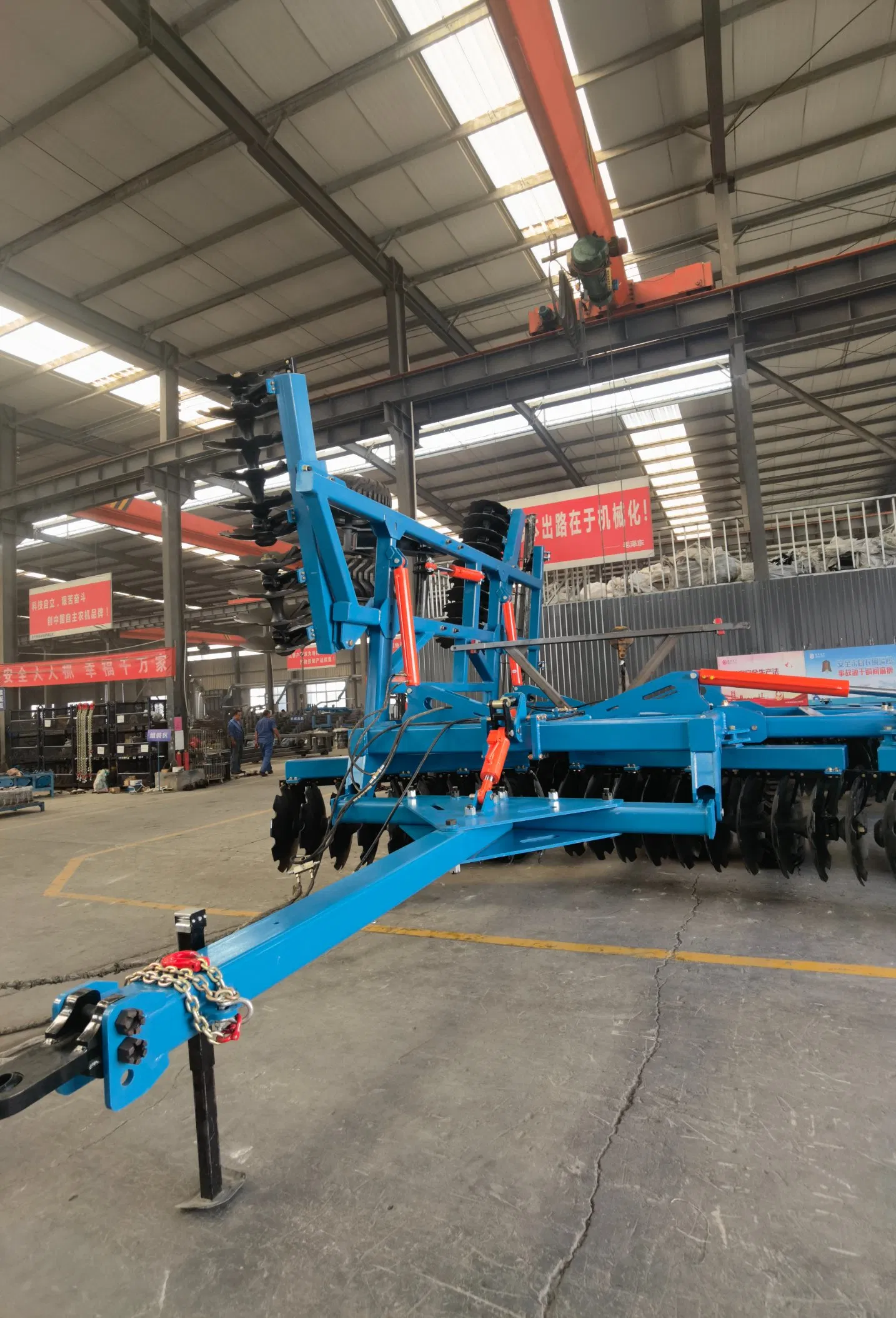 Дисковая борона 8,5 м для трактора 400-450 л.с.