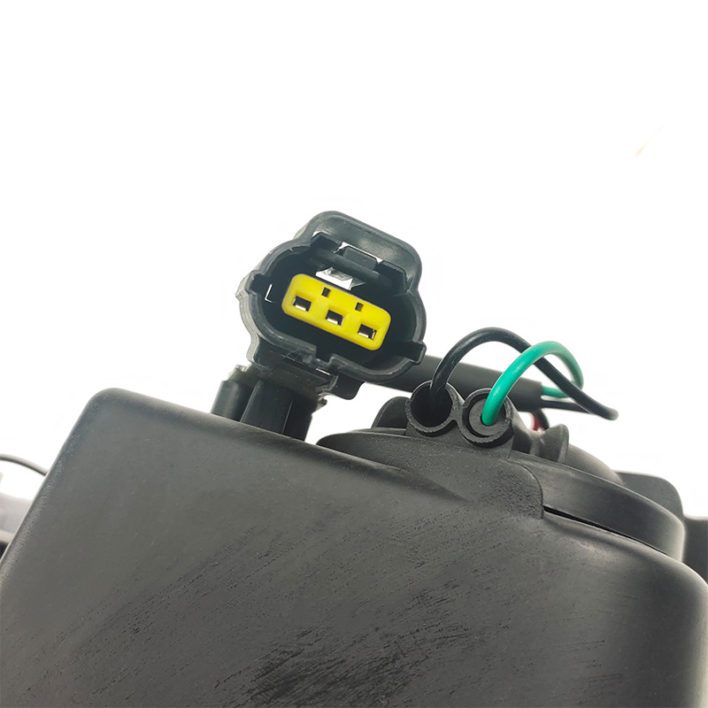 Противотуманная фара правая LED для Changan Eulove F101-14