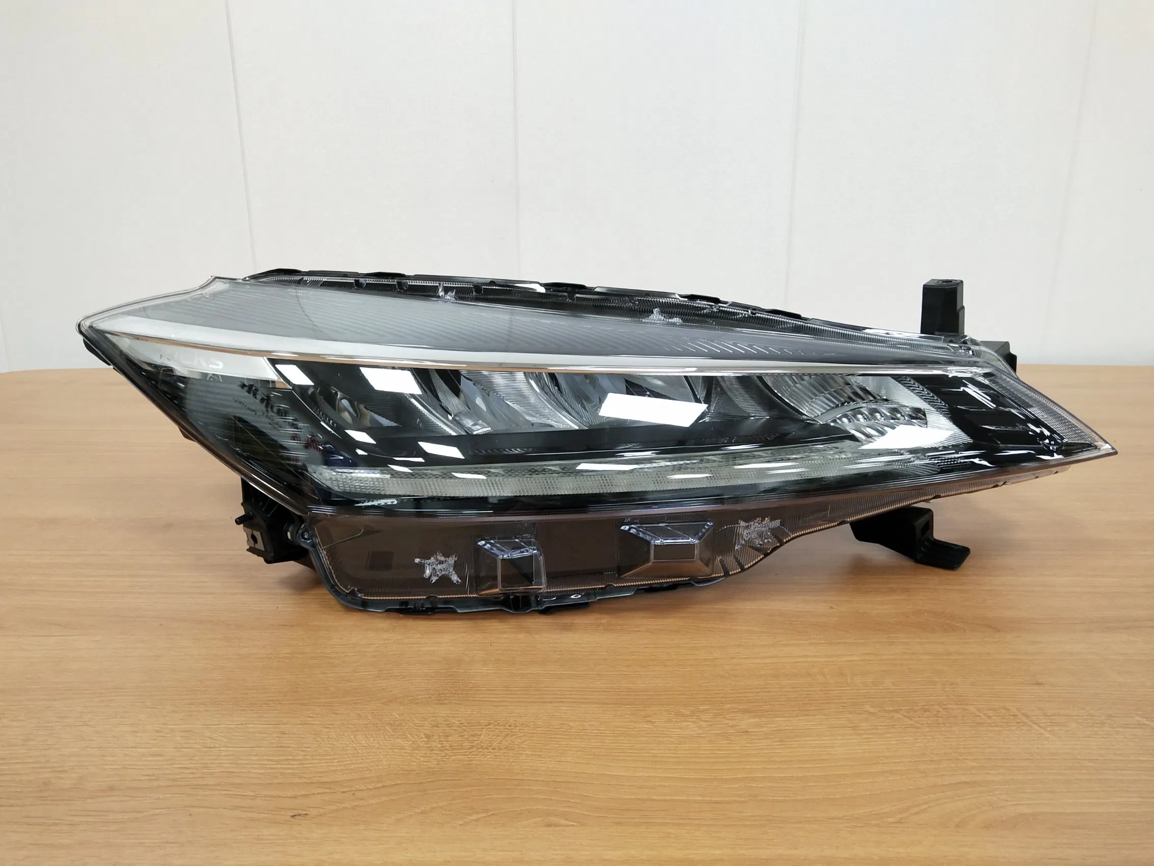 Фара головного света для Nissan Kicks 2021