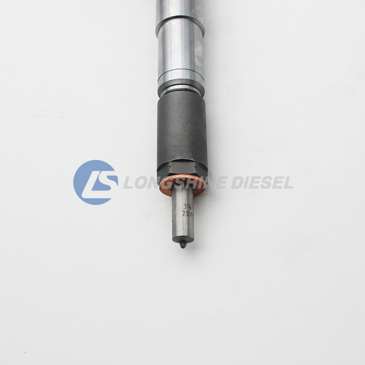 Топливная форсунка дизельная 0445110483