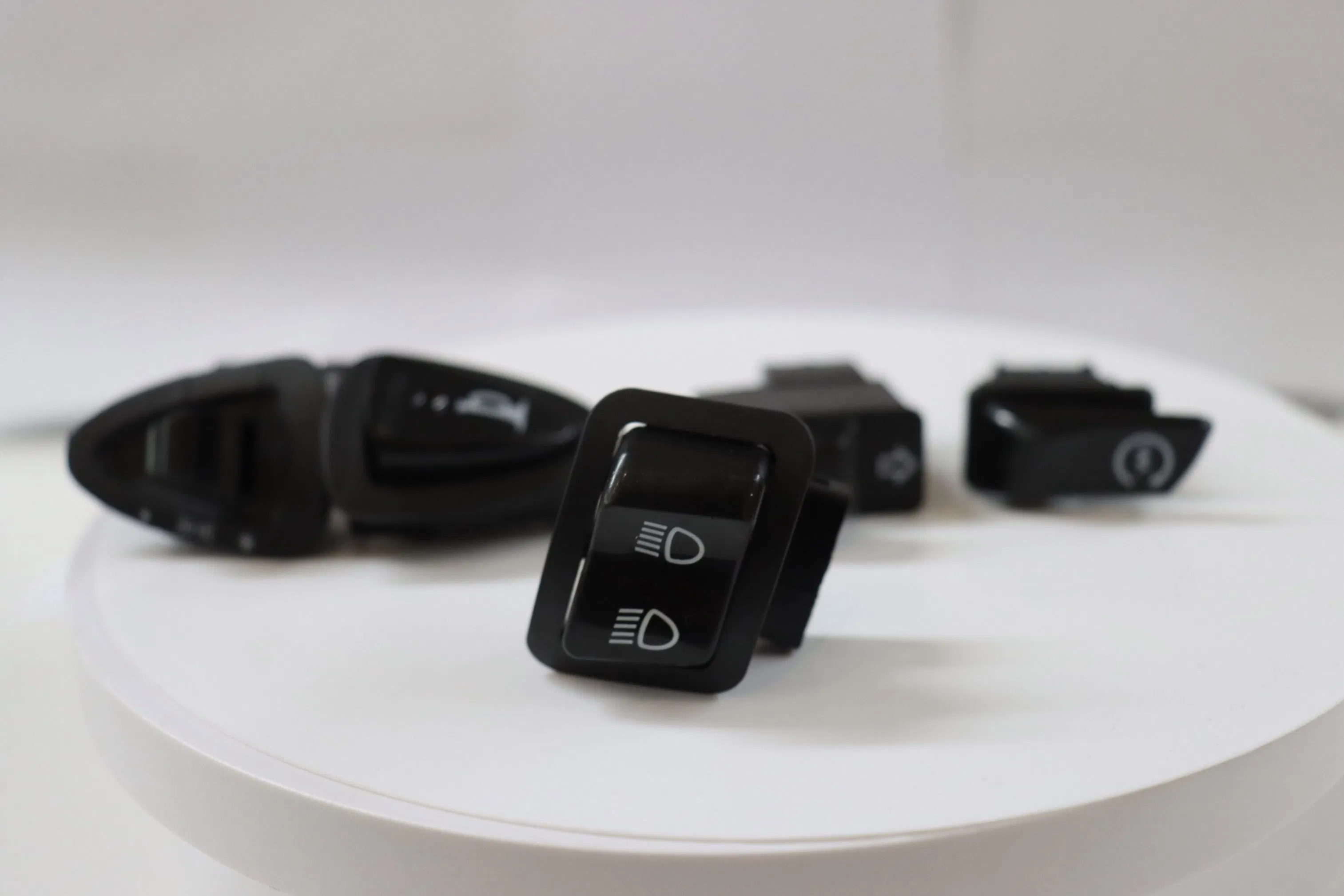 Выключатель звукового сигнала для мотоцикла Sh125