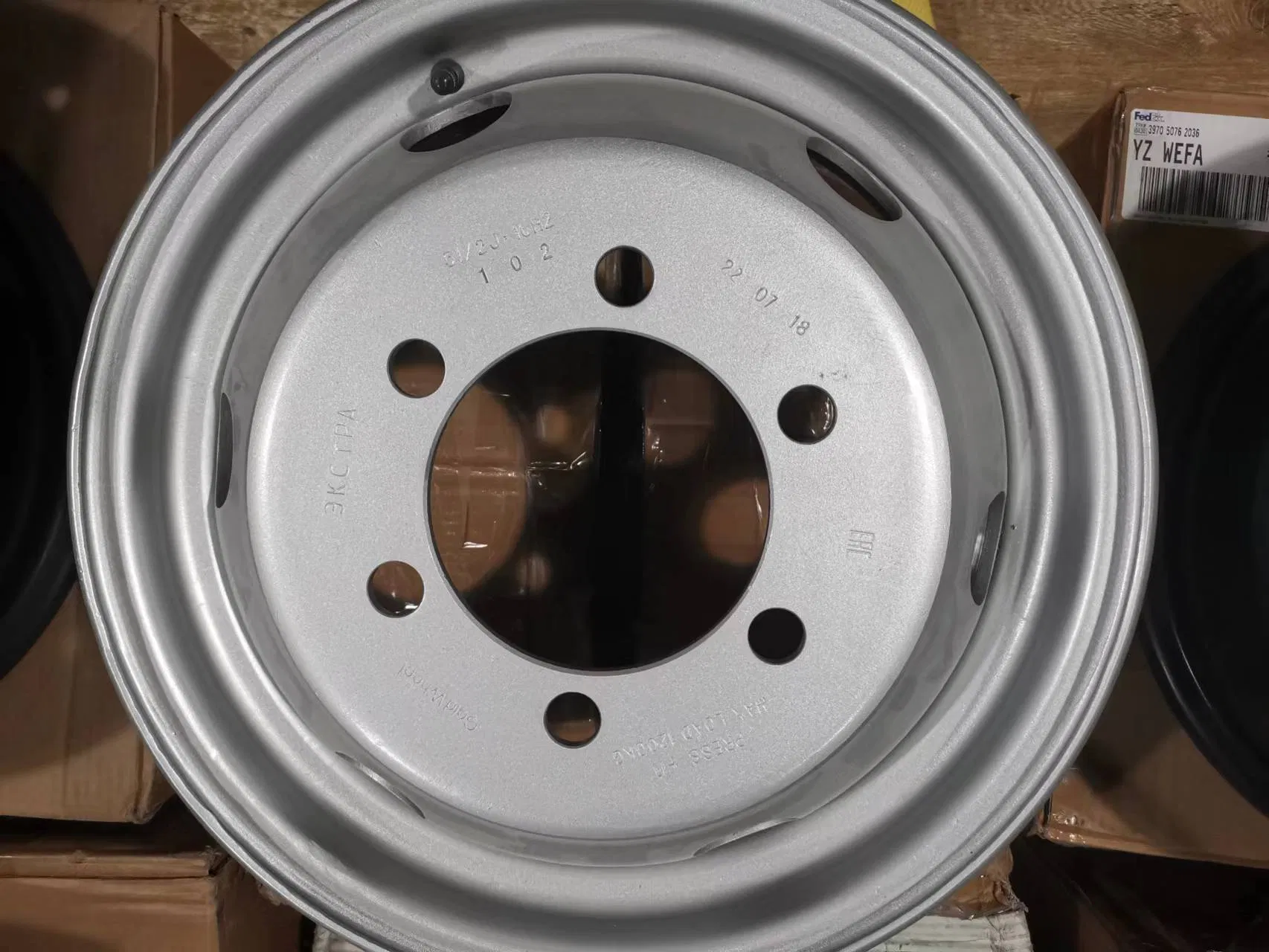 Стальной диск 5.5Jx16 для грузовиков