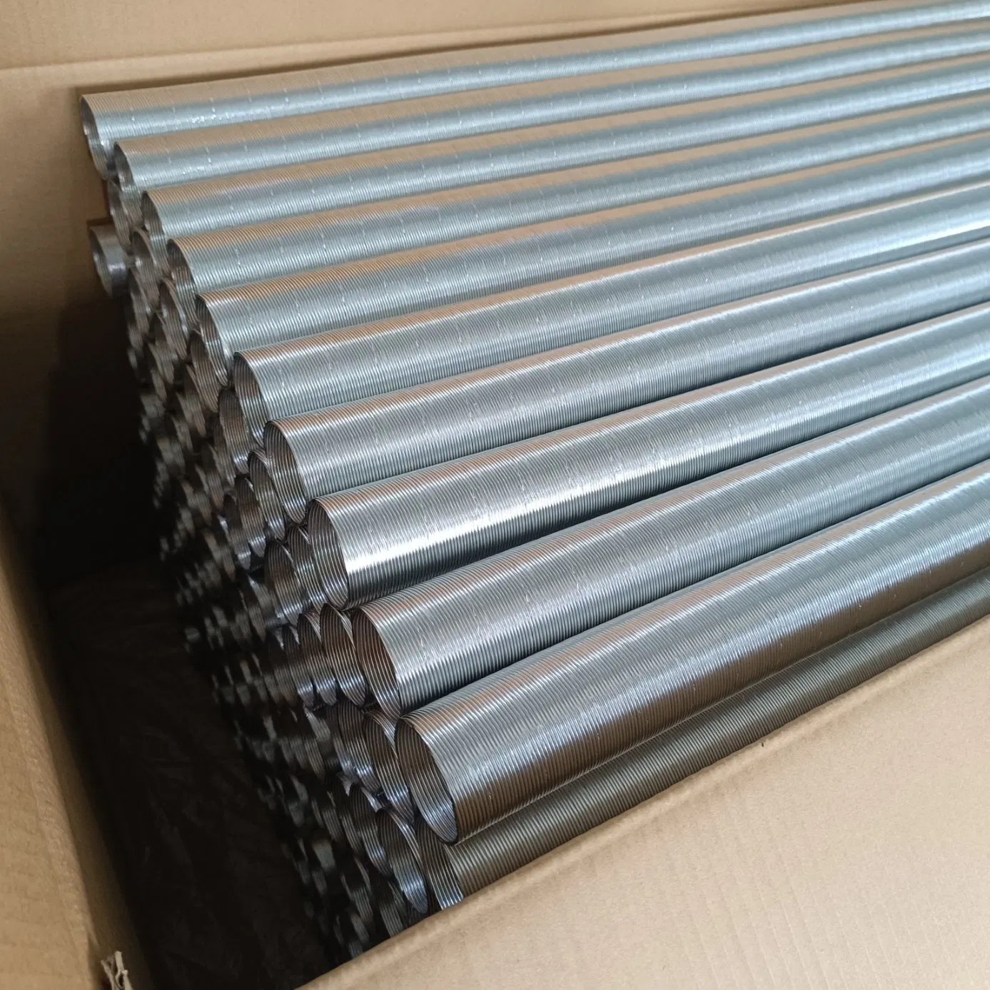 Термостойкий рукав из алюминиевой фольги и стекловолокна для авто