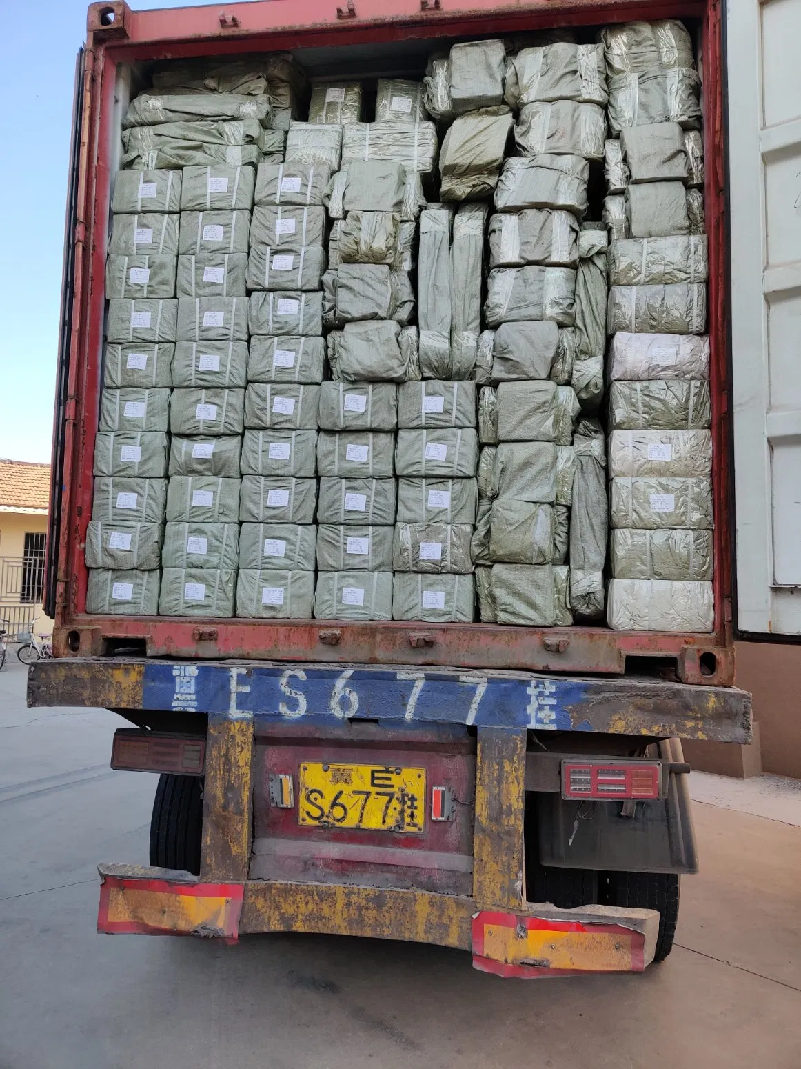 Made in China Price Naqin Auto Car Parts Universal Joint for Toyota Hiace Hilux Landcruiser Hyundai Nissan Suzuki Mitsubishi Canter Fuso Mercedes Benz Sprinter