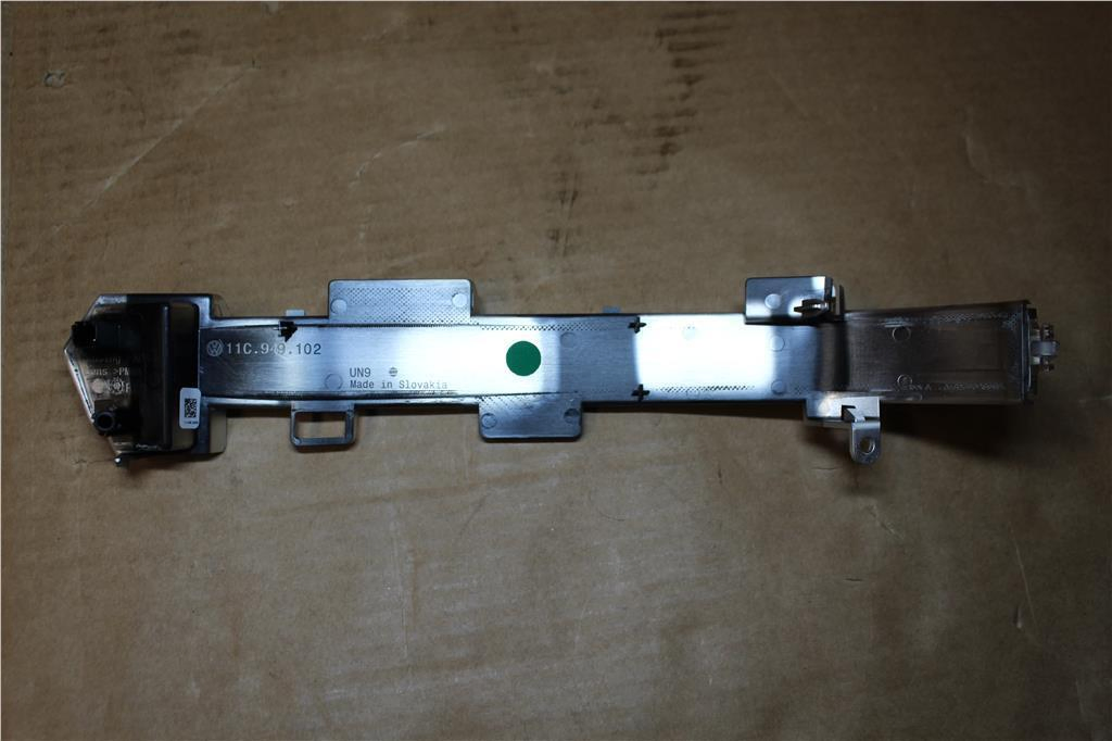 Повторитель поворота в зеркало Volkswagen ID.4 ID.5 Skoda Enyaq