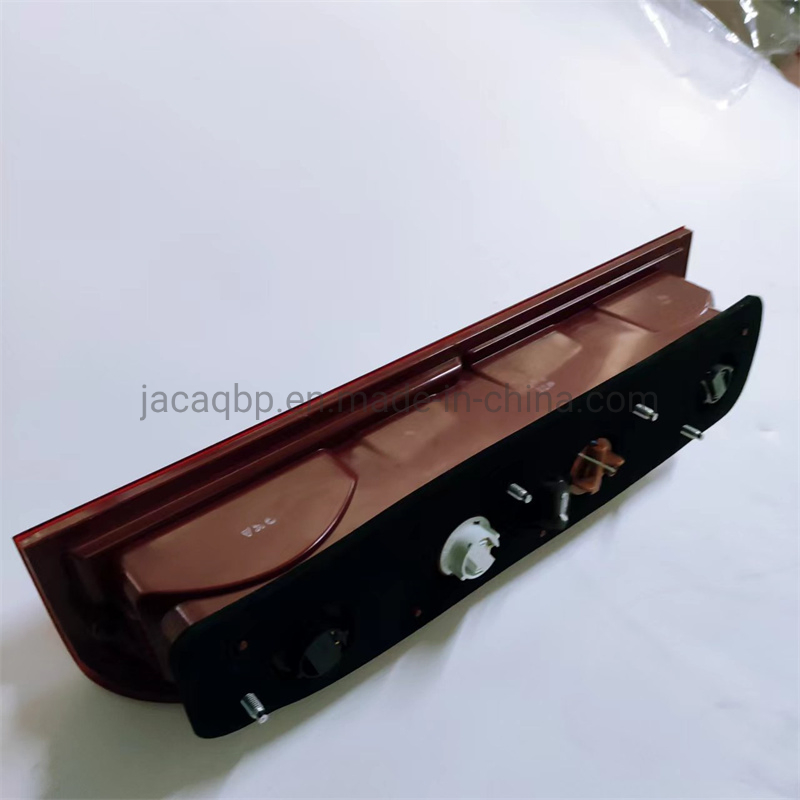 Auto Parts Excellent Quality 12V Rear Tail Lamp Light Taillight OE C00000004 for Saic Maxus V80