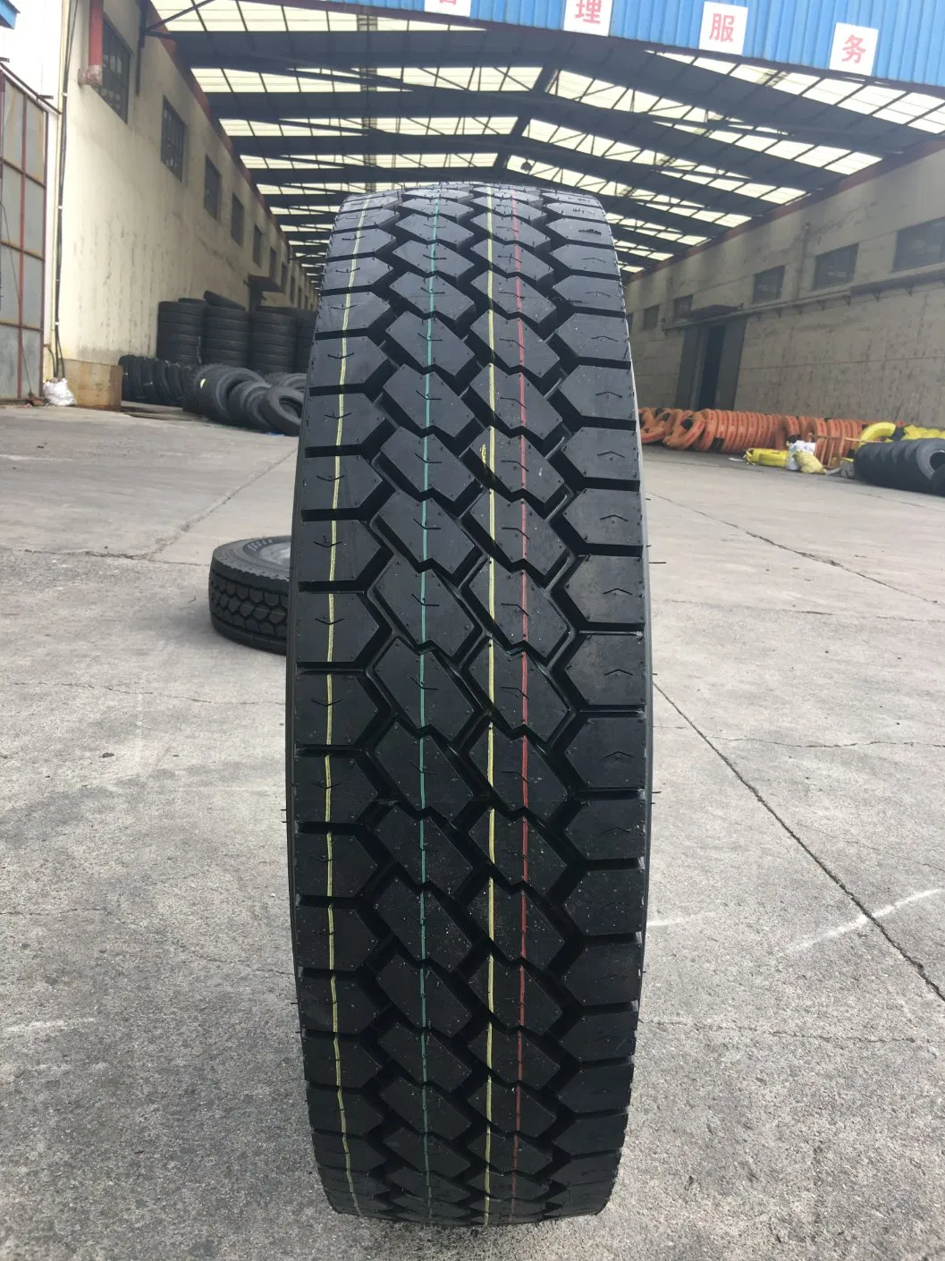 Truck Tire Weight 1000-20 1000r20 Heavy Truck Tyre