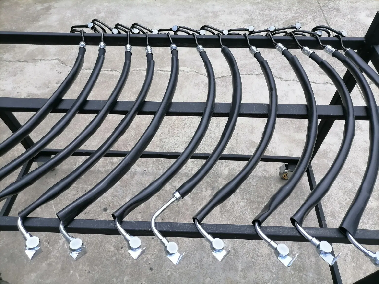 Резиновый шланг гидроусилителя руля VW 1C0422893AB