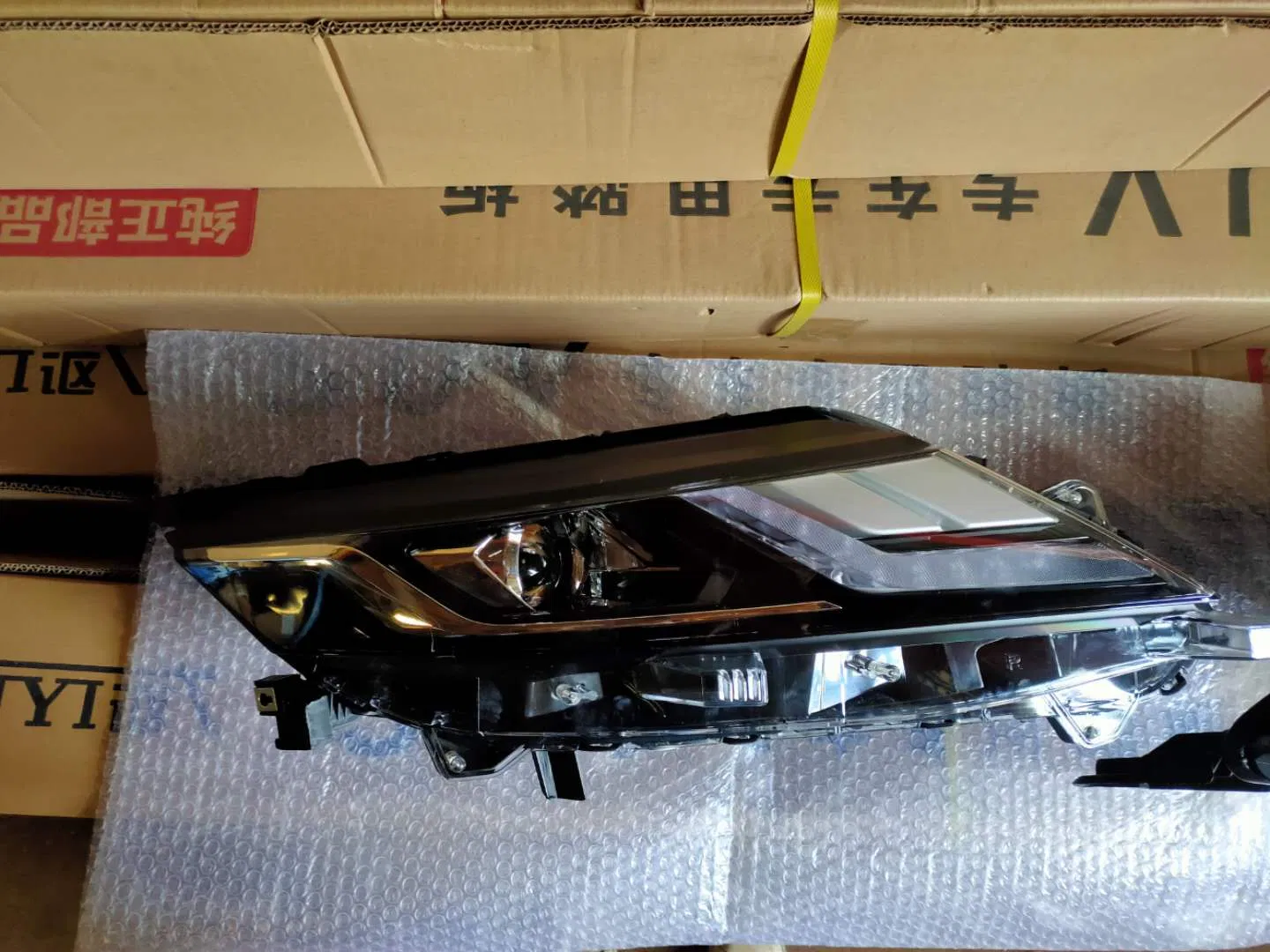 High Quality ABS Plastic Car Headlamp Front Light for Mitsubishi Triton L200 2019-2021