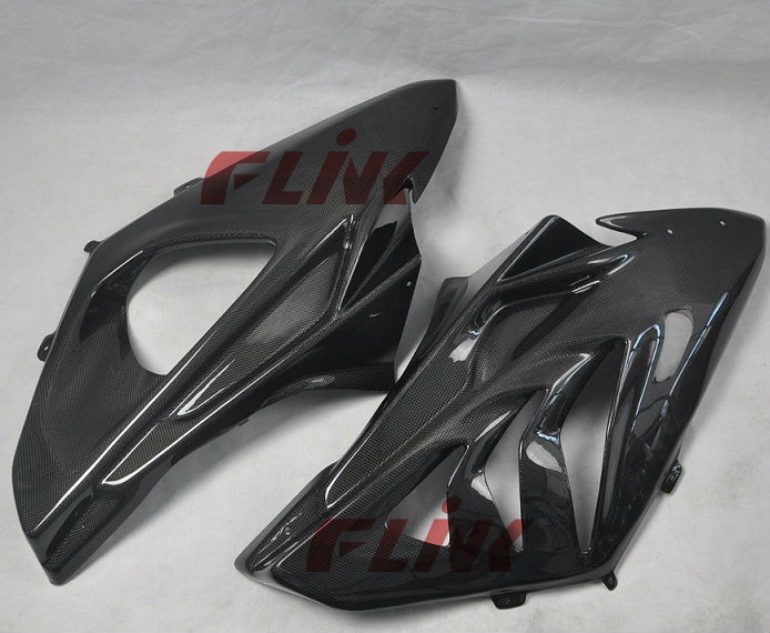Карбоновые накладки на поворотники BMW S1000RR
