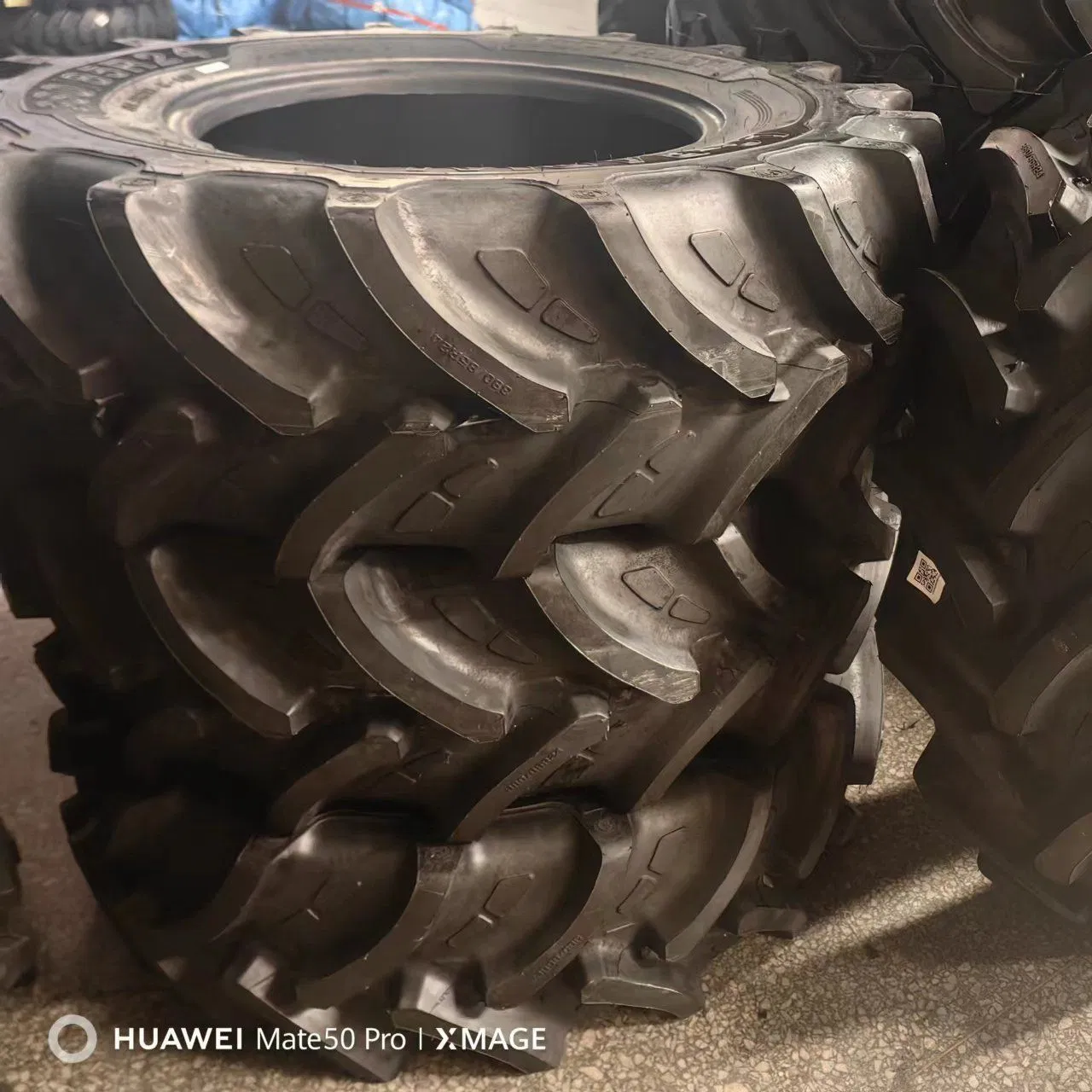 Tyres and Inner Tubes for Ursus Kat & Yto Haulage Tractor Rear and Front (520/85R38 420/85R30 420/85R28 20.8R38 16.9R30 16.9R28)