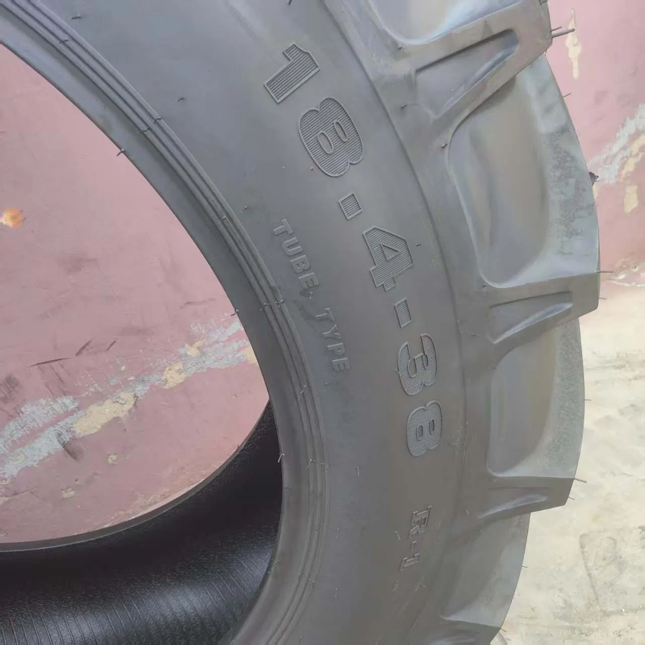 18.4-38 Agricultural Tire Tractor Tyre Farm Tire