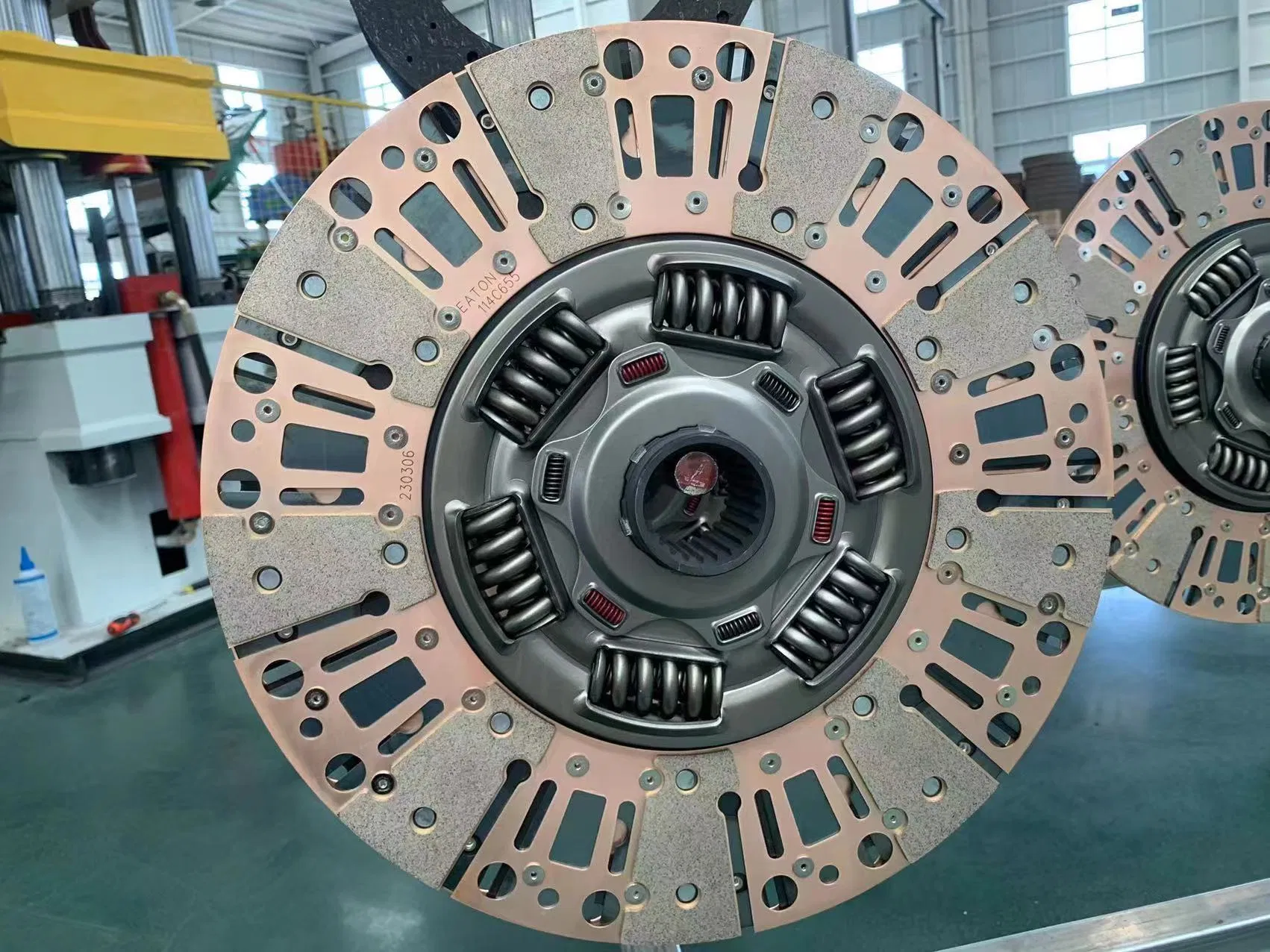 Sinotruk HOWO/A7/T7h; Shaanxi Auto F3000/M3000/X3000; FAW Jiefang Aowei /J6; Auman Etx/Ctx: Truck Clutch Disc; Clutch Plate; Clutch Disc; Ф 420, Ф 430