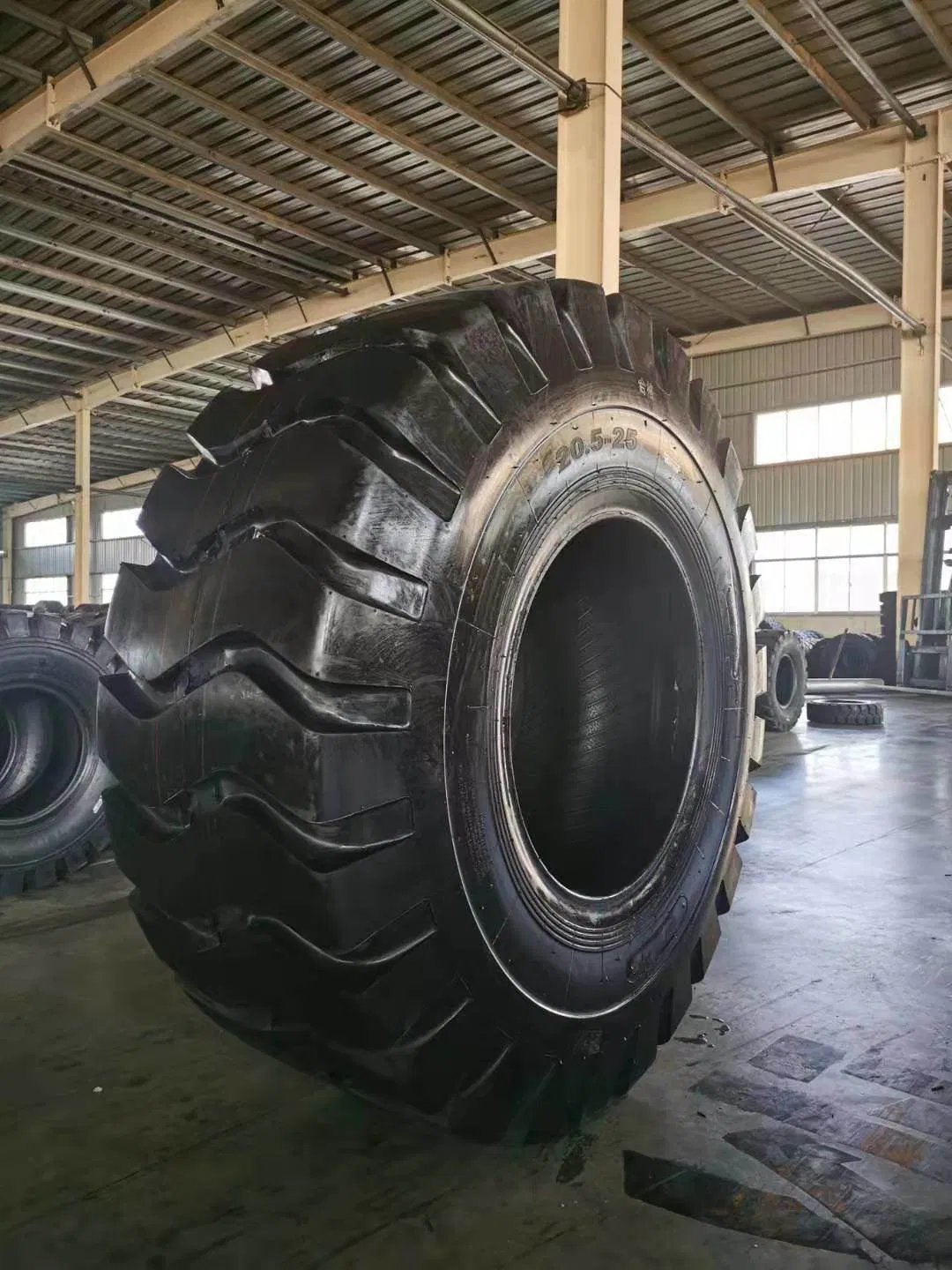 Radial Tire Industry Agriculture E4/L4 Grader Loader Grade off The Road All Steel Tire Radial OTR Tyre 35/65r33 26.5r25 29.5r25 29.5r29 High Quality