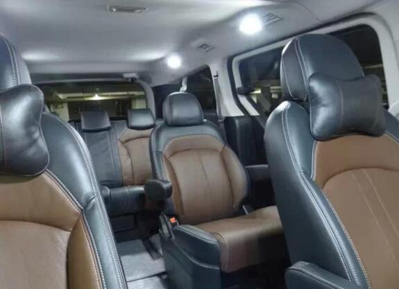 Влагозащищенный светодиодный светильник LB-621 для авто