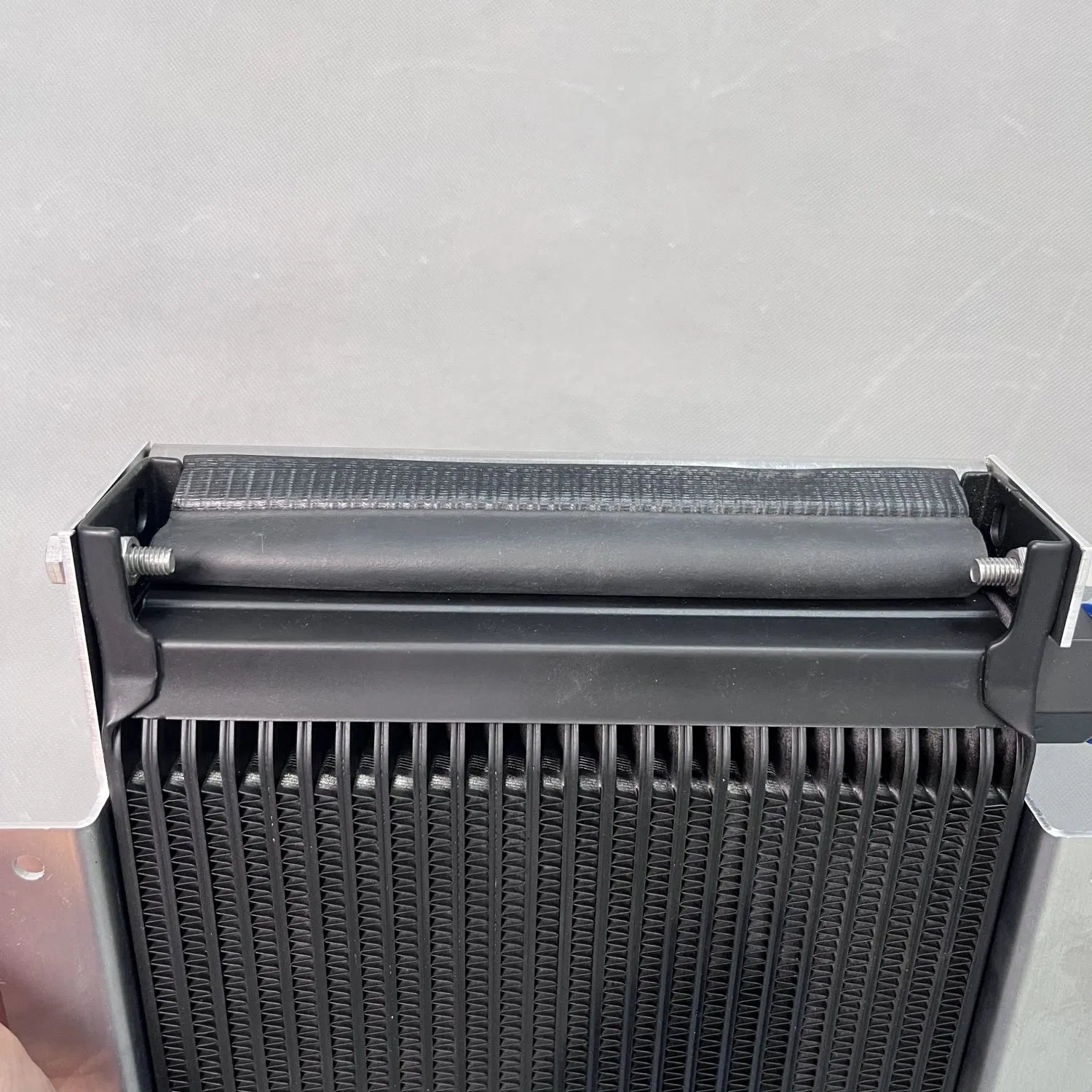 Радиатор масляный 25-рядный с вентилятором для двигателя