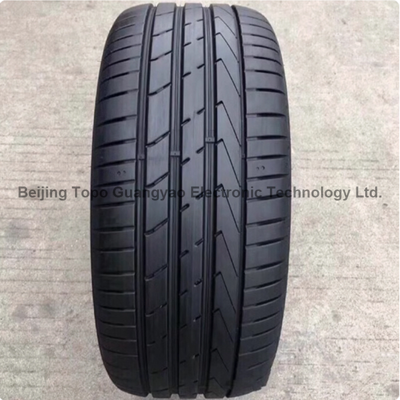 Б/у шины 225/55R17 90% новые, высокое качество