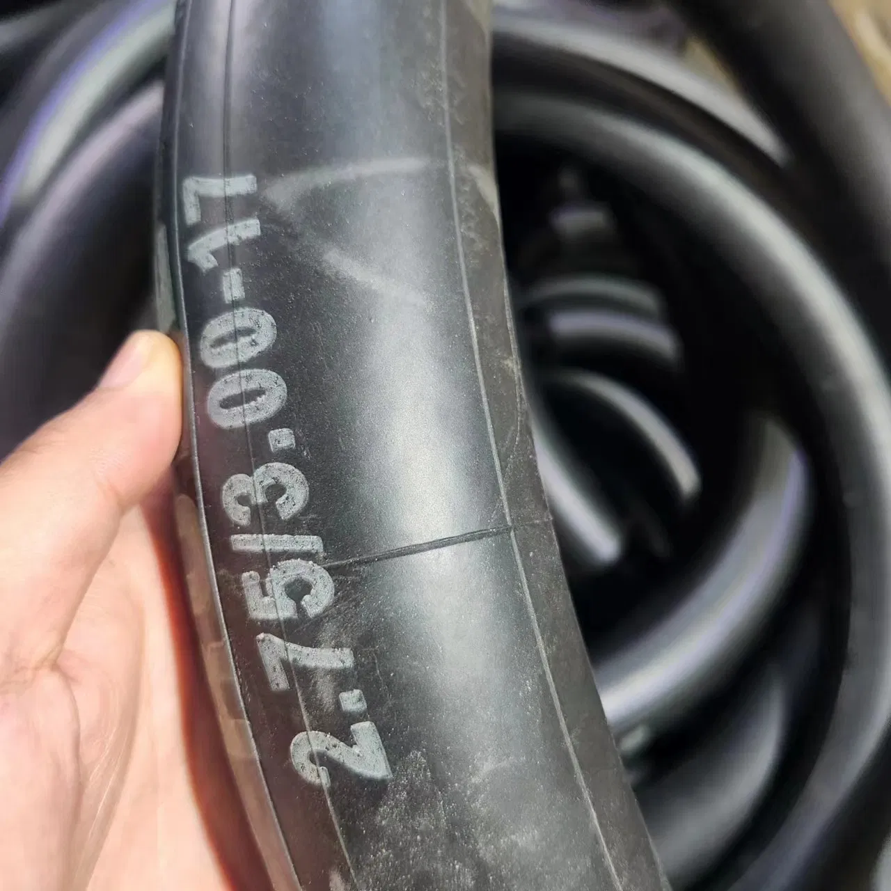 Камера для мотоцикла 2.75/3.00-17