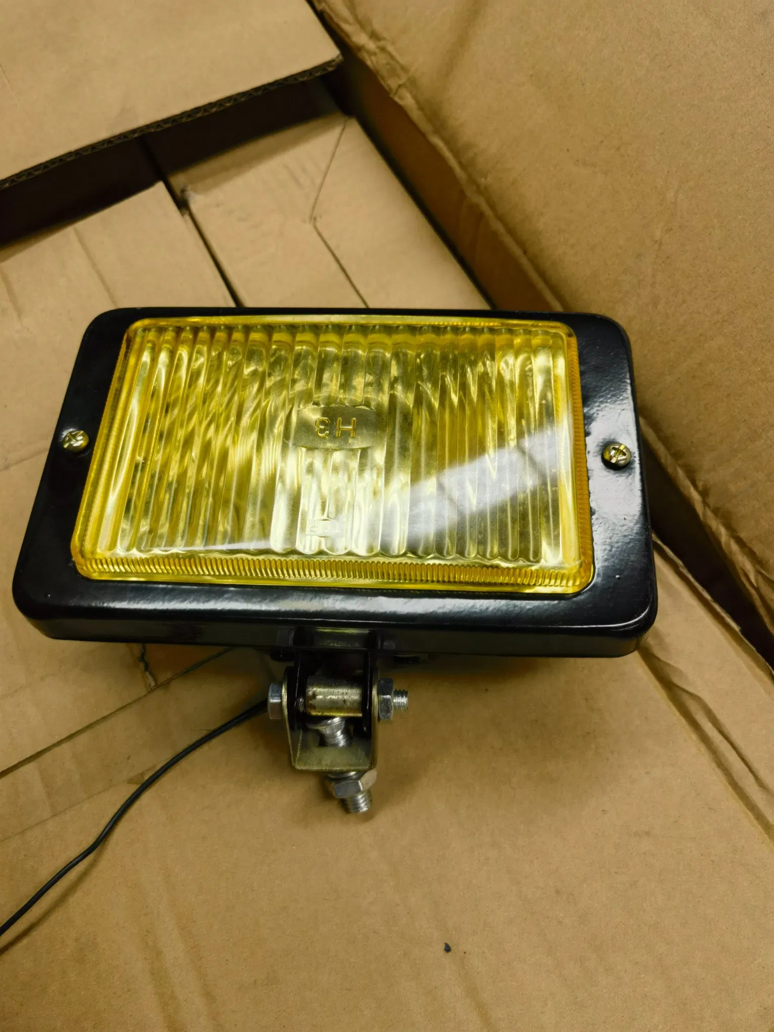 Противотуманные фары HOWO WG9200720038