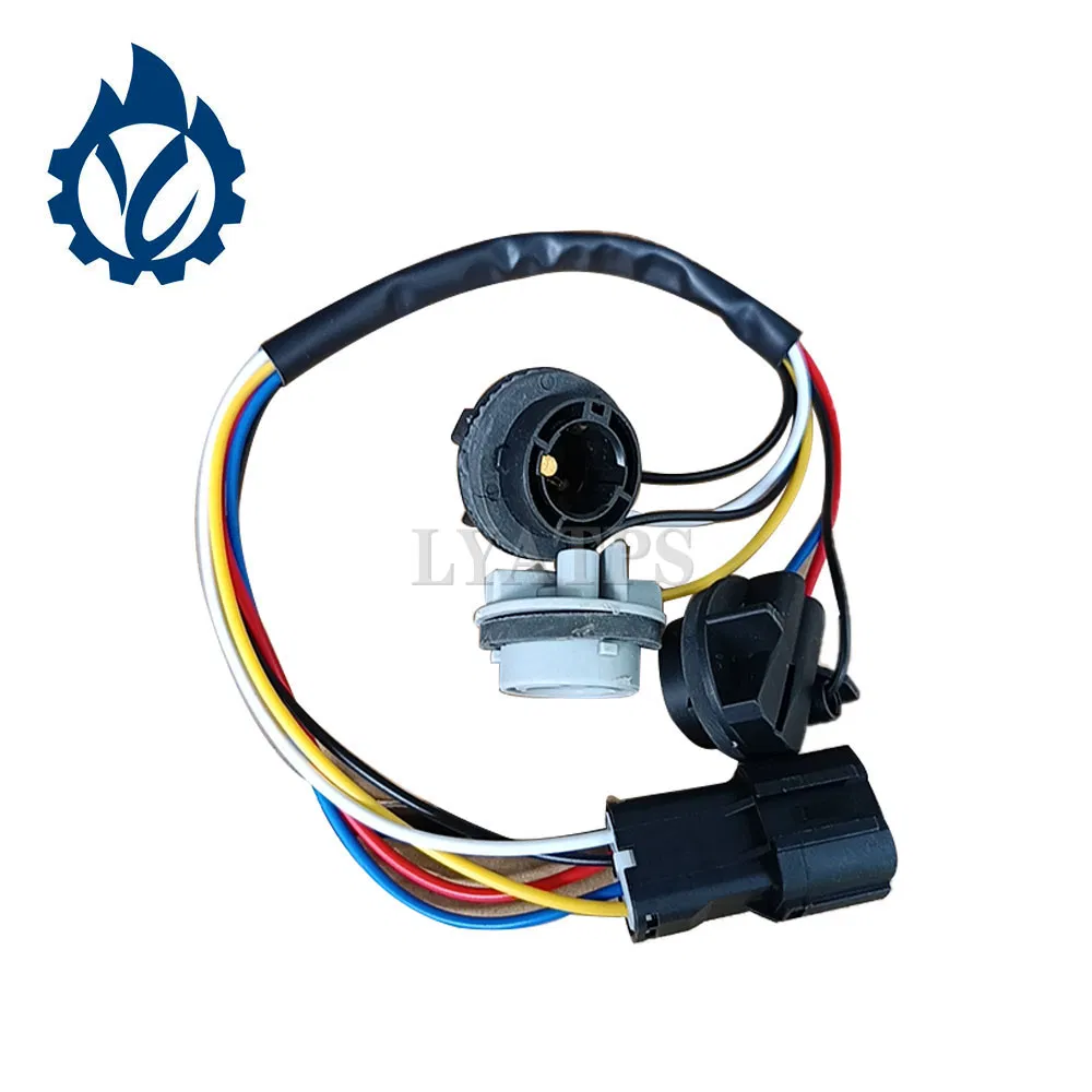 Japanese Car Body Parts Auto Parts Isuzu D-Max Rh with Wires Tail Lamp Taillight OEM