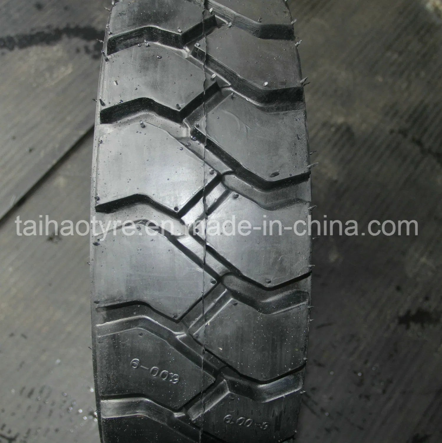 Пневматическая шина для погрузчика (5.00-8, 6.00-9, 6.50-10, 7.00-12, 8.25-15)