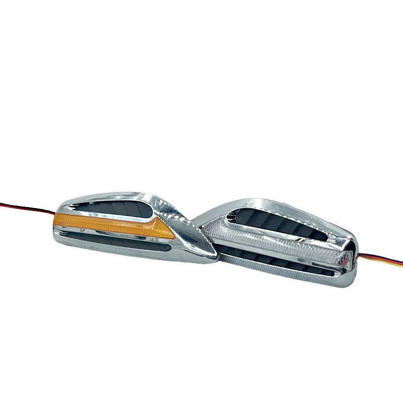 Боковые светодиодные поворотники Blade