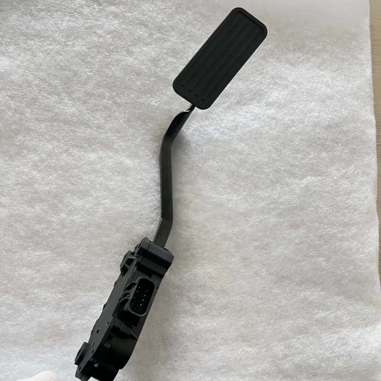 Педаль акселератора 15150990 для Isuz Ascender