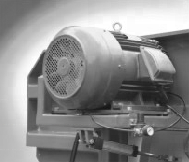 Горизонтальный ленточно-пильный станок MJ3971A-300 для древесины