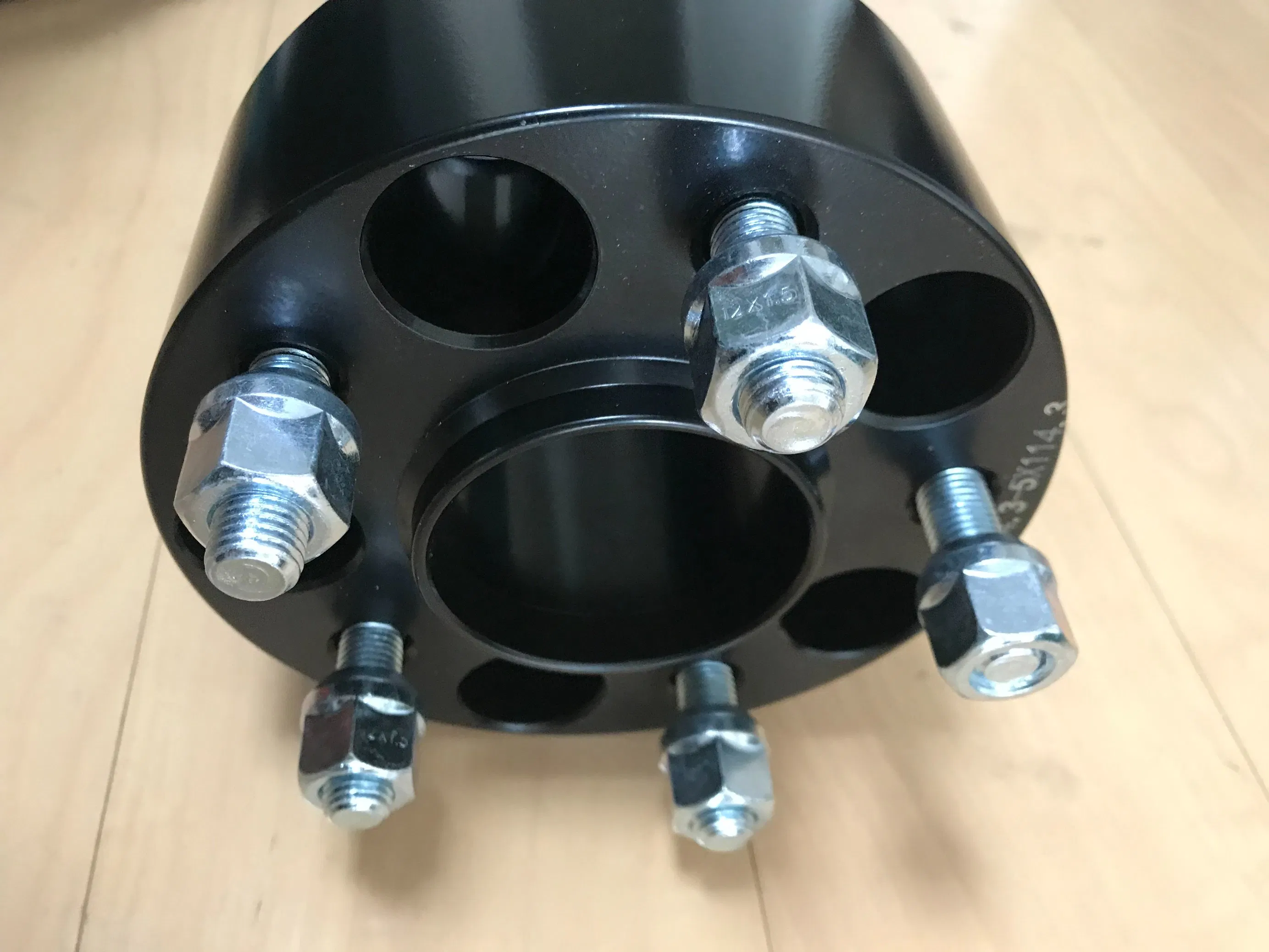 Проставки для дисков автомобильные, с логотипом