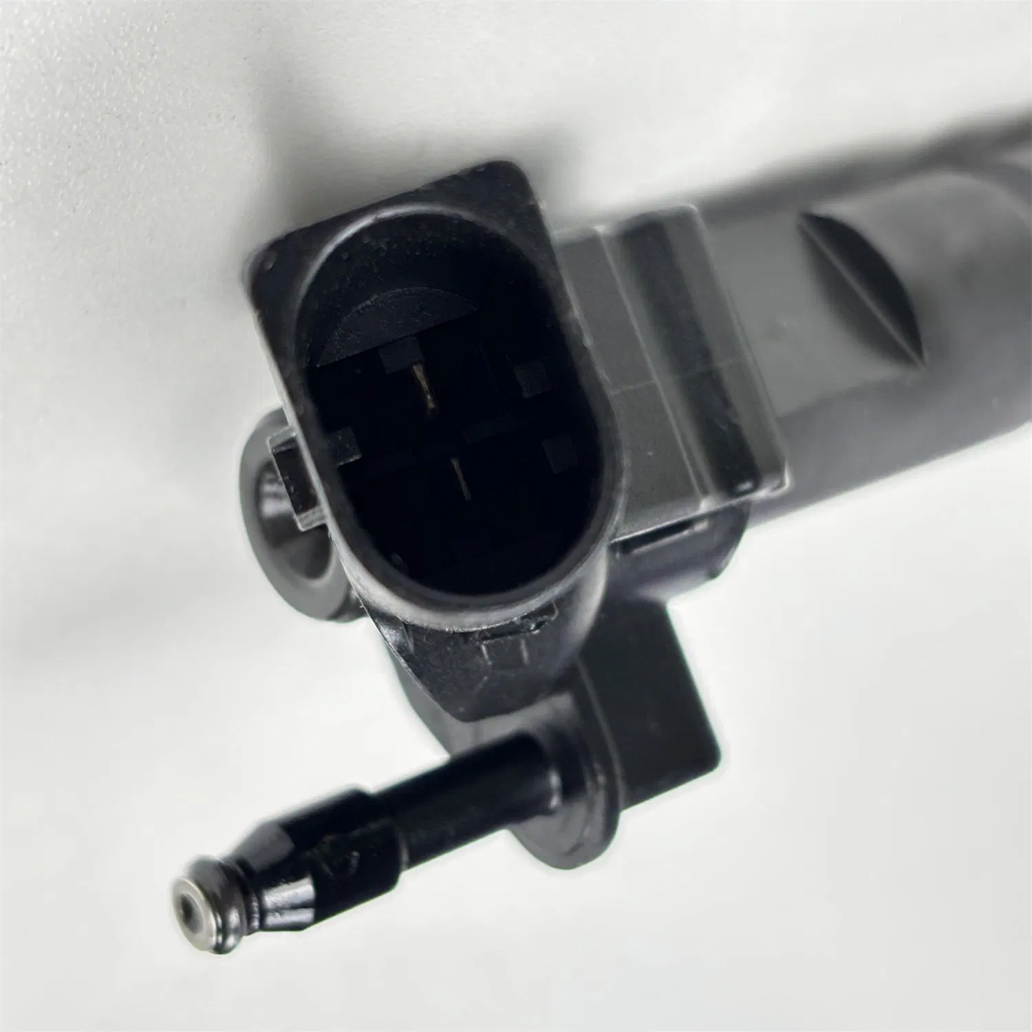 Diesel Common Rail Injector Fuel Injector 0445115064 0445115063 A6420701387 for 3.0L 6cyl 2007-2017 Injector Nozzle