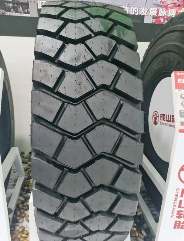 New Design Loader Tire off The Road Tire 16/70-20 16/70-24 17.5-25 20.5-25 23.5-25 26.5-25 29.5-25 Road Roller Tire Excavator Tire
