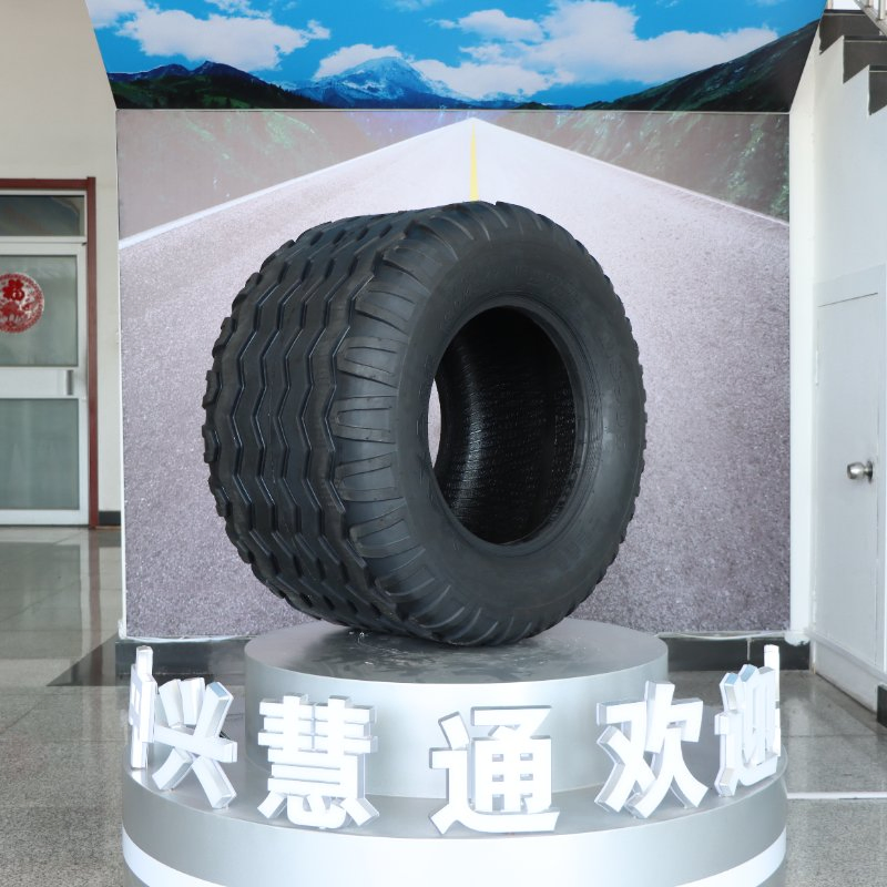 12.5/80-15.3imp Grain Truck Tire with Ht702 Pattern