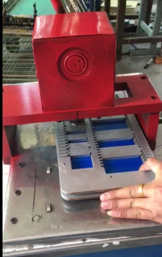 Hand Manual Press Machine for Aluminium Blank Car License Plate